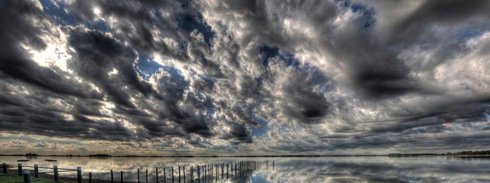 Cloudy Lagoon : jQuery Automatic Slider	